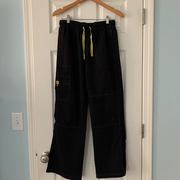 WonderWink Women’s scrubs - Picture 3 of 9